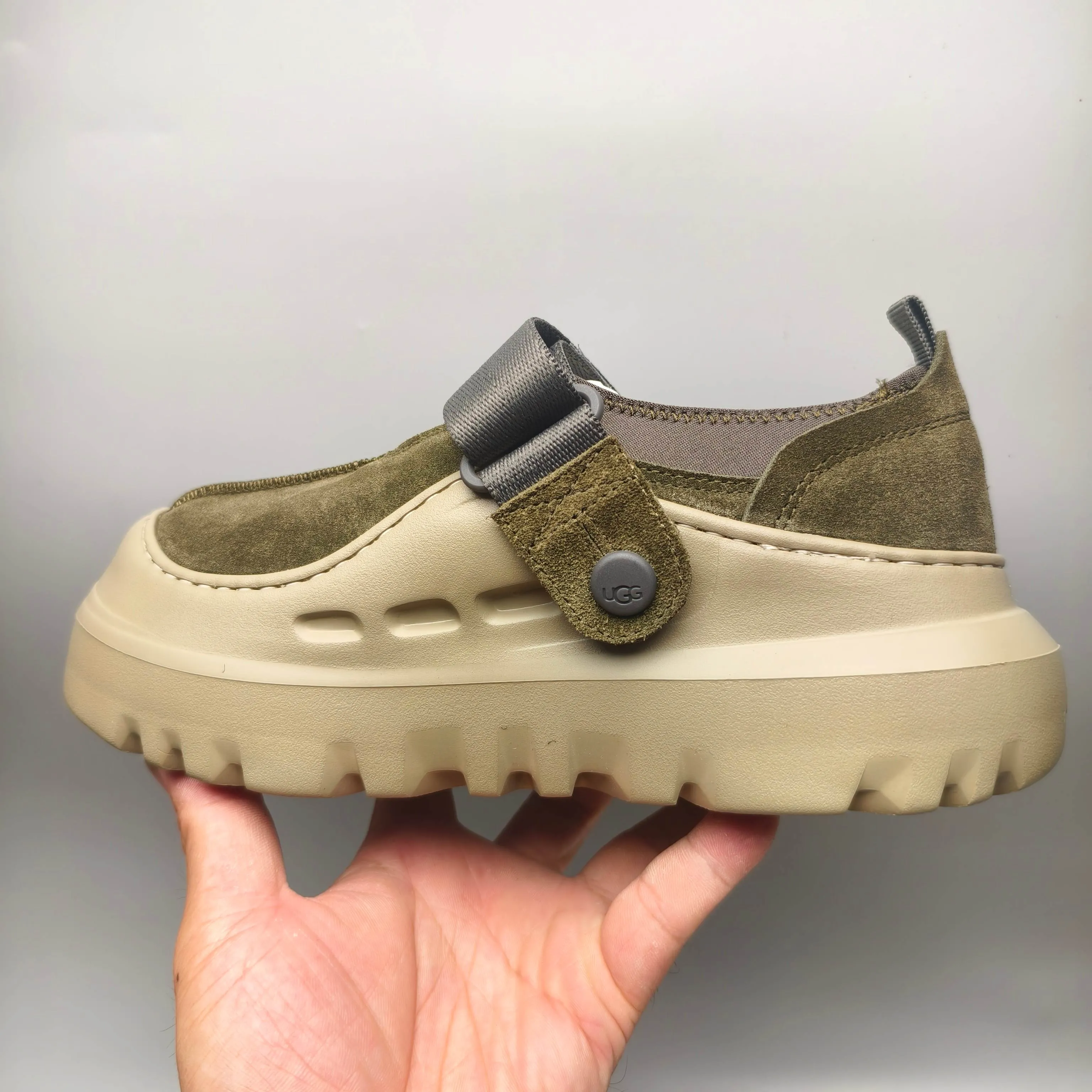 💰560 UGG sheepskin all-in-one snow boots 7550 one-legged casual men's and women's shoes Color: Maroon Black Green Matching sizes: 35-45